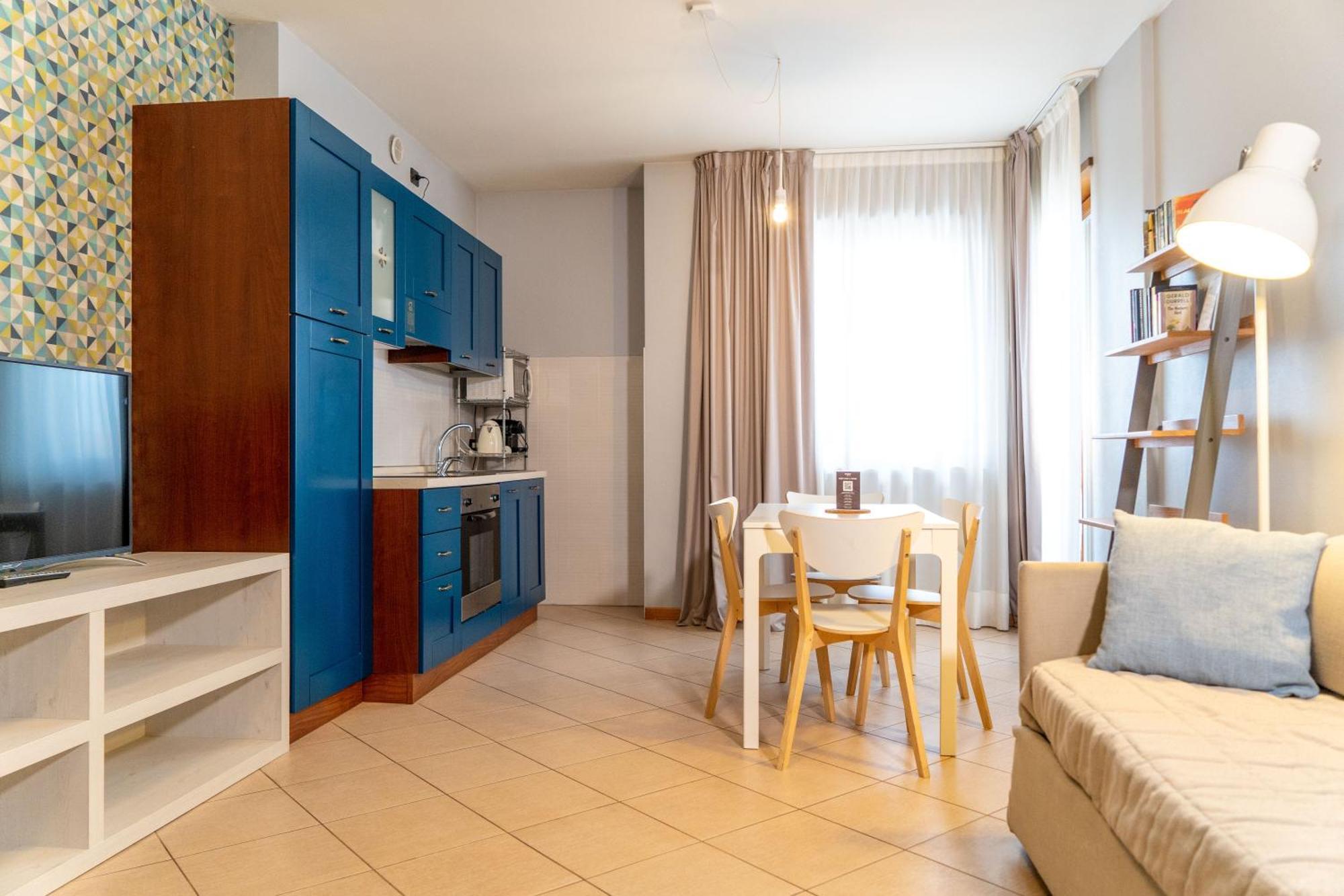 Hatelier Garda Home By Enjoy Garda Hotel Peschiera del Garda Exterior photo